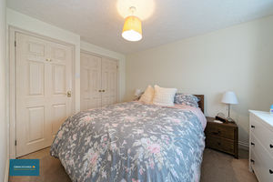 Bedroom- click for photo gallery